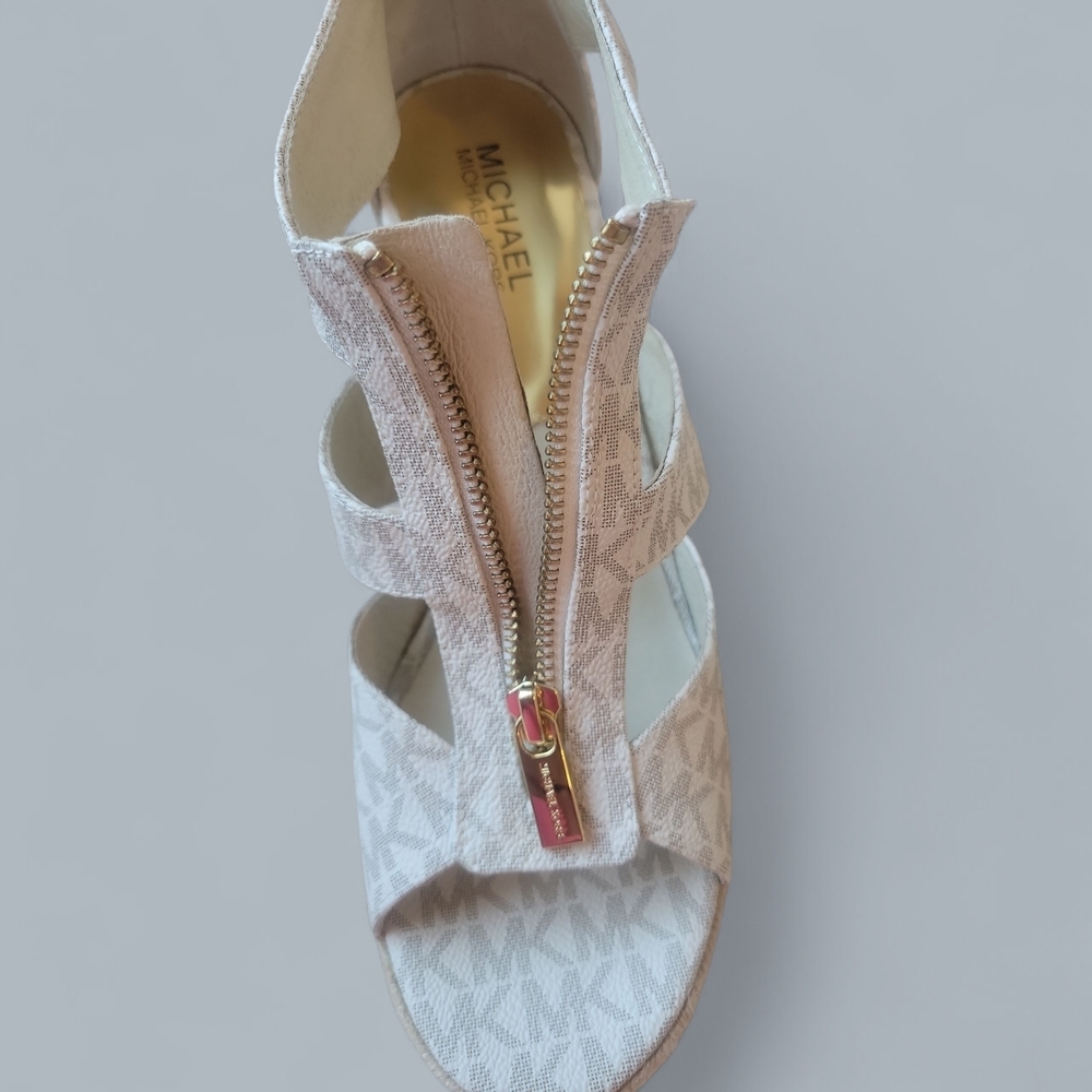 Michael Kors White Sandals - Picture 6 of 9